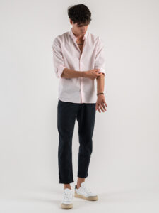 ESTASI Camicia basica in cotone con colletto e botton down SENNA Rosa Chiaro1