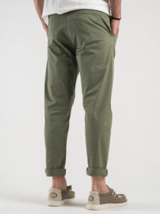 ESTASI Pantalone comodissimo leggero con pinces ed elastico in vita BECKHAM Verde1