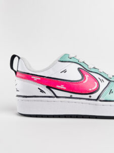 NIKE Court customizzata a mano con dettagli menta e baffo fucsia4