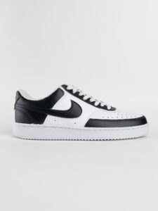 NIKE Court customizzata a mano1
