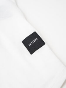 ONLY&SONS T-shirt in cotone con fondo stondato MATT 22002973 White (5)
