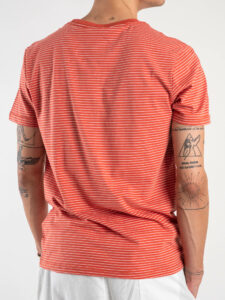 T-shirt in cotone con riga sottile e taschino BETA093B Rossa:Bianca2