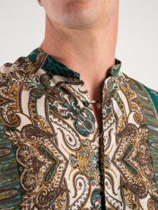ESTASI Camicia in viscosa con collo coreana fantasia bandana FEDEZ Moro2