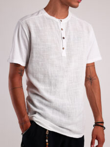 T-shirt serafino in cotone leggermente lavorato con bottoni in legno 13567 Bianca1