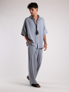 TOKYO coordinato misto lino con pantalone baggy con pinces e camicia mezze maniche KOBE Polvere1
