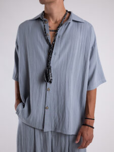 TOKYO coordinato misto lino con pantalone baggy con pinces e camicia mezze maniche KOBE Polvere3
