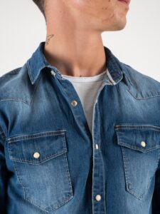 BERNA Camicia di jeans con colletto e bottoni a pressione 220391 Azzurra (8)