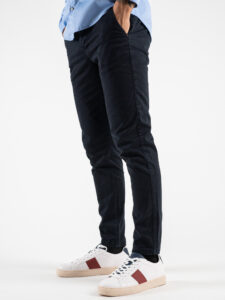 BERNA Pantalone chinos slim AI 233151 Blu (3)