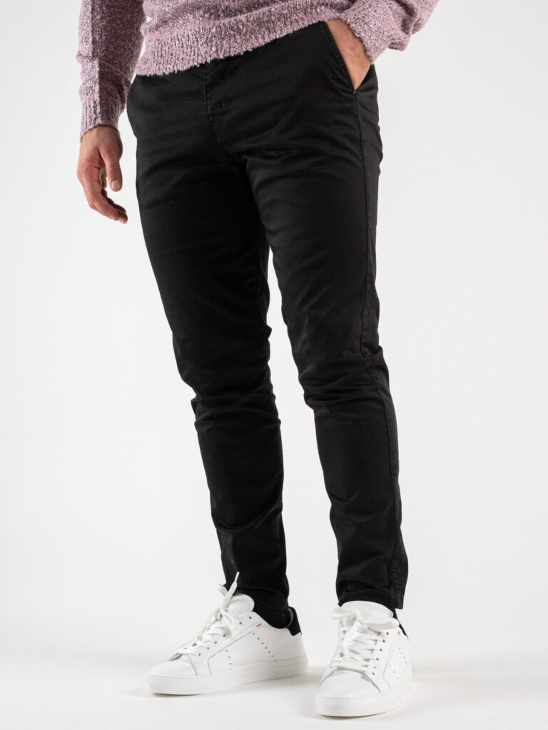 BERNA Pantalone chinos slim AI 233151 Nero 1 BERNA BERNA Pantalone chinos slim A/I 233151 Nero