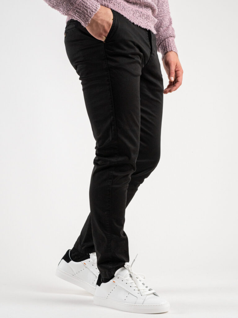 BERNA Pantalone chinos slim AI 233151 Nero 2 BERNA BERNA Pantalone chinos slim A/I 233151 Nero