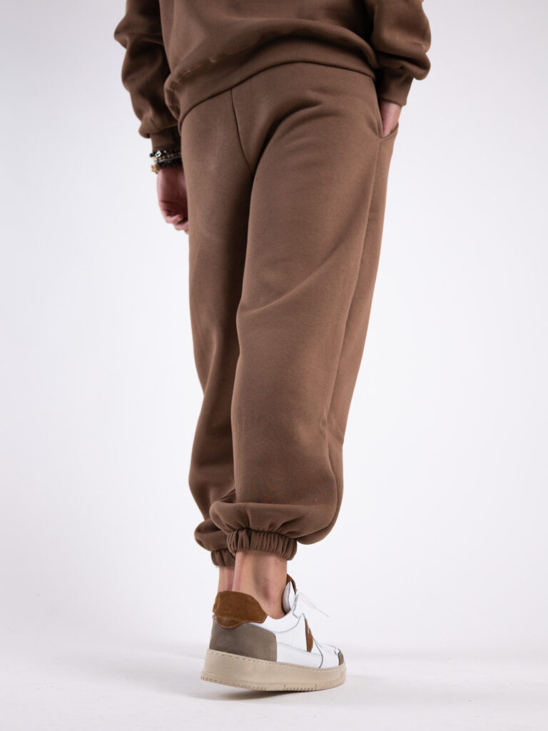 BERNA Pantalone tuta felpato con logo e polsini 233138 Caffèlatte3 BERNA BERNA Pantalone tuta felpato con logo e polsini 233138 Caffèlatte