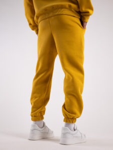 BERNA Pantalone tuta felpato con logo e polsini 233138 Senape3