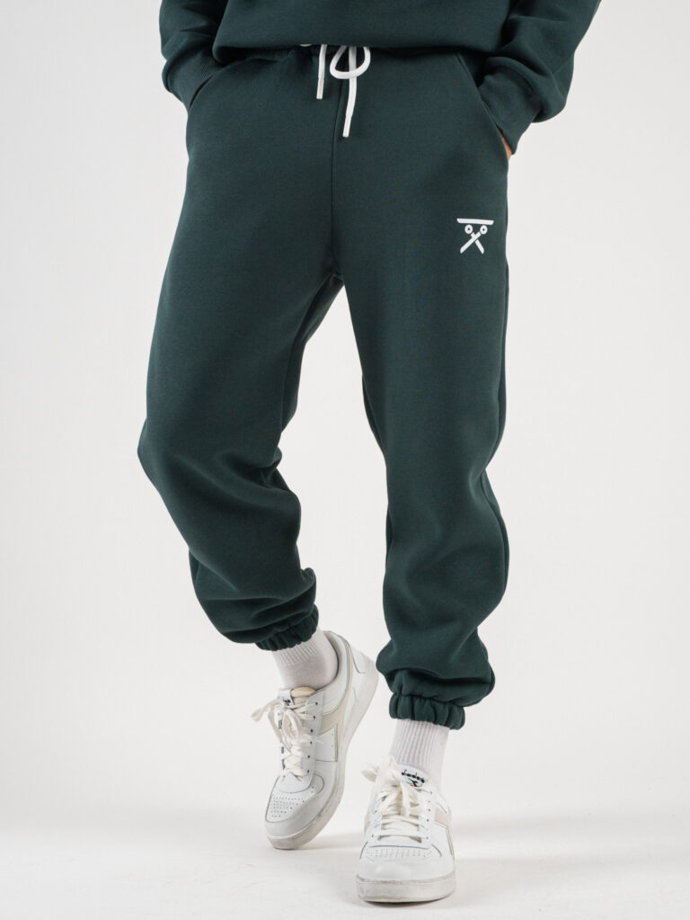 BERNA Pantalone tuta felpato con logo e polsini 233138 Verde Bosco 2 BERNA BERNA Pantalone tuta felpato con logo e polsini 233138 Verde Bosco