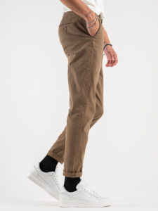 BL.11 Pantalone chinos AI FRANCIACORTA Cammello (4)