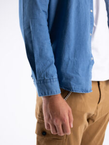 BL11 Camicia di jeans con colletto e bottoni a pressione Azzurra5