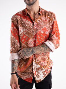 BL11 Camicia in viscosa stampa bandana con colletto 162311730 Mattone2