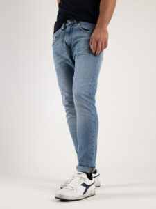 BL11 Jeans regular lavaggio medio aristotele REINA Azzurro1