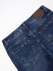 BL11 Jeans regular slavato con rotture BL90530 Azzurro1