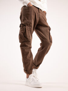 BL11 Pantalone cargo slim con tasconi laterali GAVIA Cacao1