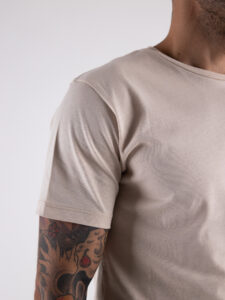 BL11 T-shirt con taschino e stampa flipper sul retro GUACETO Avorio3