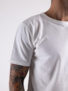 BL11 T-shirt in cotone con taschino stampa CARLINO Panna3