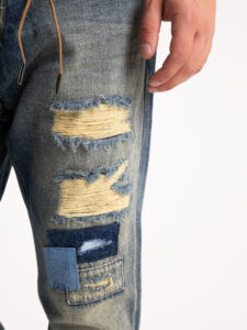 GIANNI LUPO Jeans CARROT con rotture e patch GL159F3