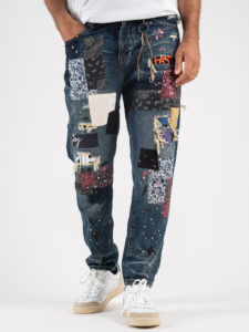 GIANNI LUPO Jeans CARROT con rotture, patch bandana e schizzi colorati GL156F (3)
