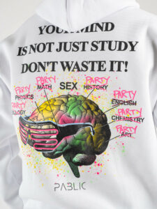 PABLIC Felpa con cappuccio felpata con stampa DON’T WASTE IT 236032 Bianca1
