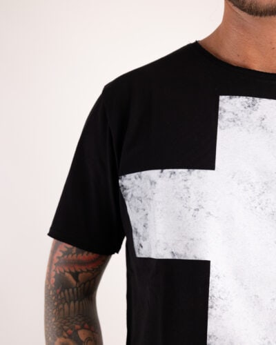PABLIC T shirt taglio vivo stondata sul fondo con stampa croce 236015 Nera3 BERNA PABLIC T-shirt taglio vivo stondata sul fondo con stampa croce 236015 Nera