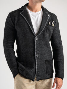 V2 Giacca in maglia misto lana merino con pochette GULOPE Nera (1)