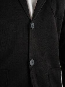 V2 Giacca in maglia misto lana monopetto basic con pochette GULNE Nero (4)