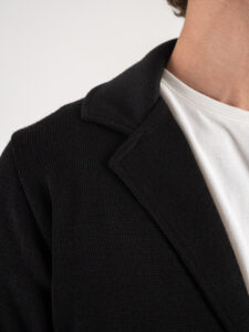 V2 Giacca in maglia misto lana monopetto basic con pochette GULNE Nero (5)