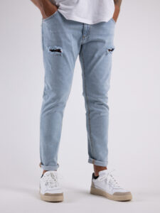 V2 Jeans azzurro slim con rotture,tasca posteriore con stampa TROPICALE Denim5