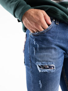 V2 Jeans blu slim con rotture,tasca posteriore con stampa FIORATA Blu Denim5