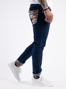 V2 Jeans blu slim,tasca posteriore in panno con stampa ETNICA Blu denim4