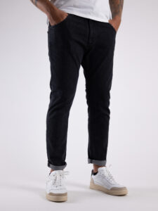 V2 Jeans nero slim,tasca posteriore con stampa FLOREALE Nero7