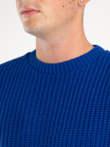 V2 Maglione misto lana con strappi MASTR Royal4