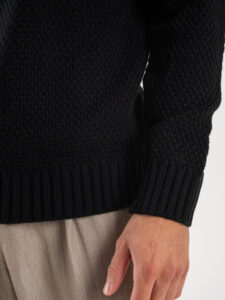 V2 Maglione misto lana con taschino bianco floreale MAO Nero (7)