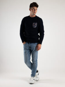 V2 Maglione misto lana con taschino blu floreale MAO Blu4
