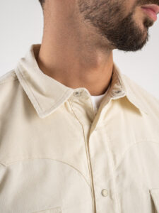 BERNA Camicia in velluto a costine con tasche frontali 233066 Latte4
