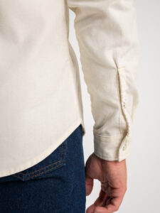 BERNA Camicia in velluto a costine con tasche frontali 233066 Latte7