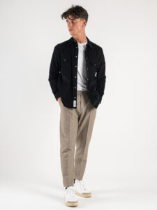 BERNA Camicia in velluto a costine con tasche frontali 233066 Nera (2)