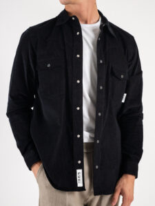 BERNA Camicia in velluto a costine con tasche frontali 233066 Nera (4)