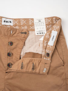 BERNA Pantalone chinos slim AI 233151 Cammello (7)