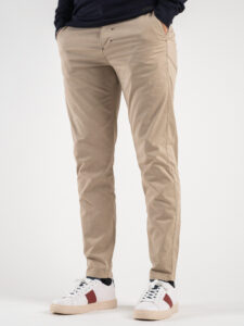 BERNA Pantalone chinos slim AI 233151 Coloniale (4)