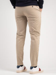 BERNA Pantalone chinos slim AI 233151 Coloniale (8)