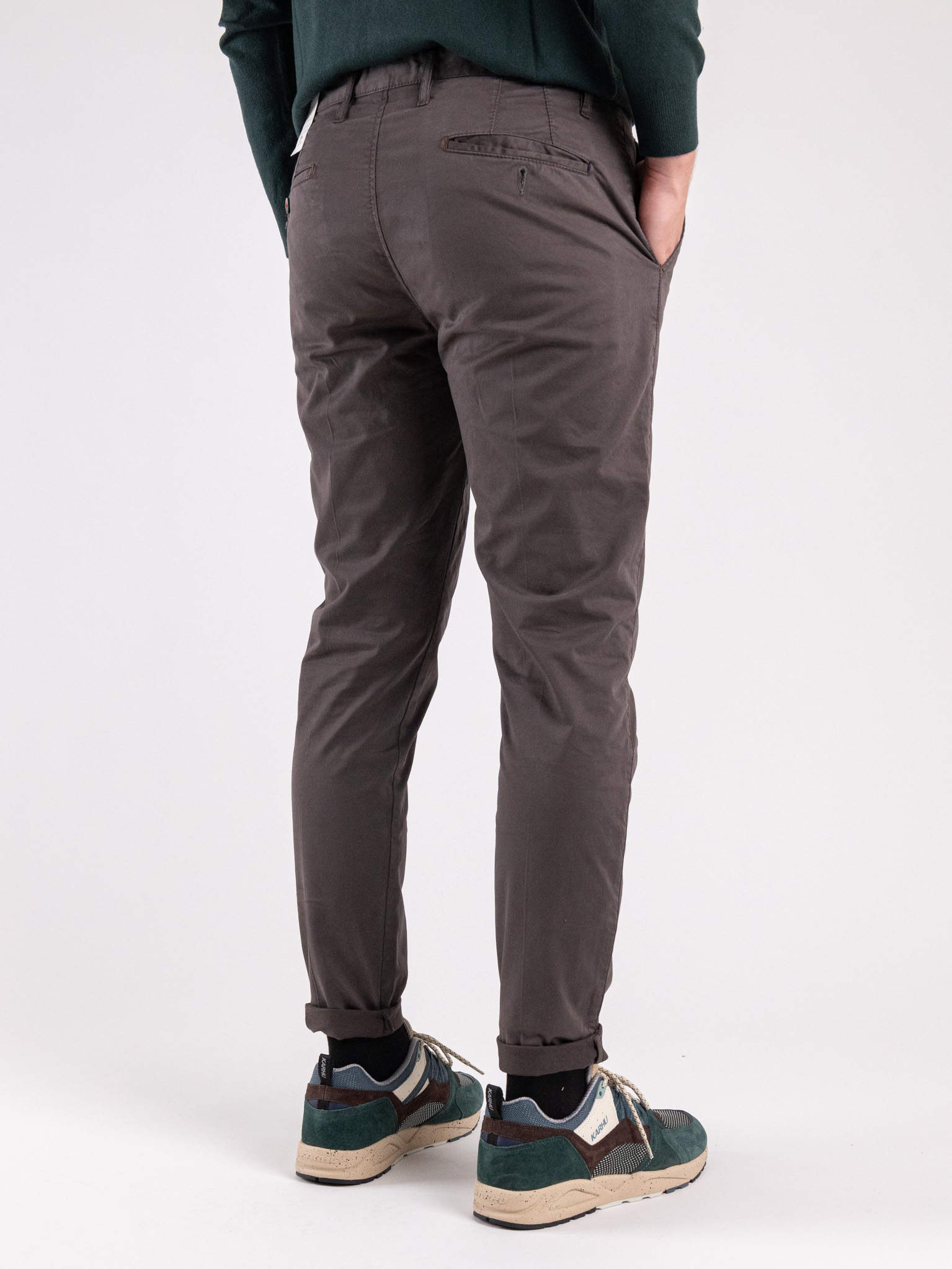 BERNA Pantalone chinos slim A/I 233151 Marrone Prezzo 49,50€ - Estasi  Fashion