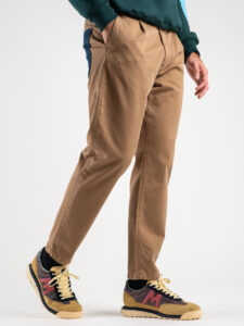 BERNA Pantalone morbido cropped con pences,tasca e passante in jeans 233191 Cammello (5)