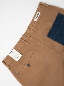 BERNA Pantalone morbido cropped con pences,tasca e passante in jeans 233191 Cammello (9)