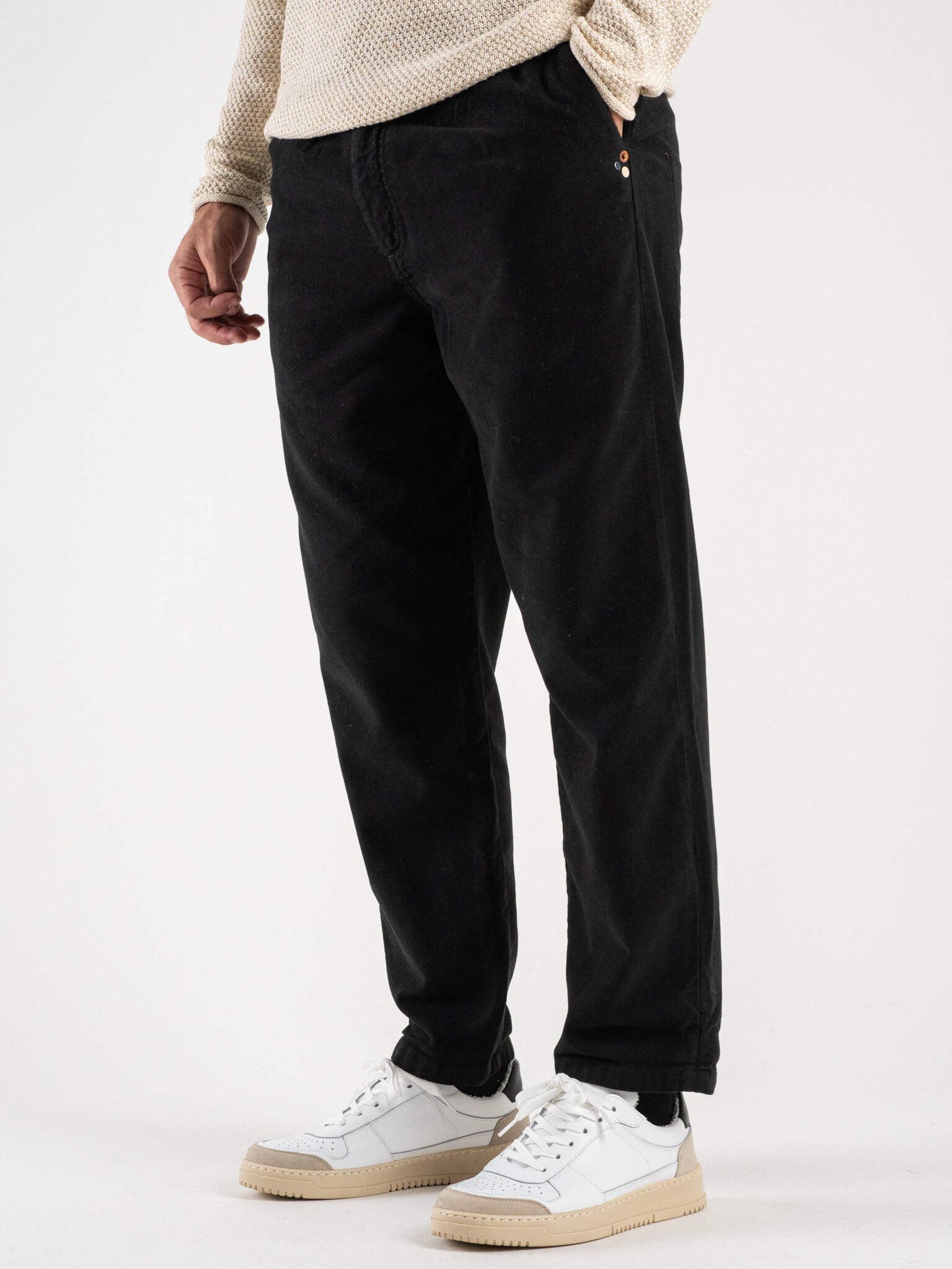 BERNA Pantalone morbido in velluto con pinces e gamba larga 223188 Nero Prezzo 49 50 Estasi Fashion